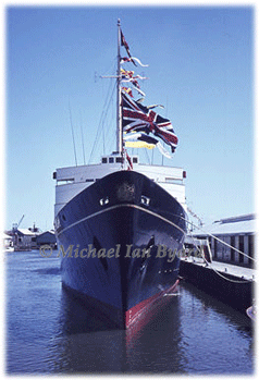 Royal Yacht Britannia's bow, Melbourne 1970